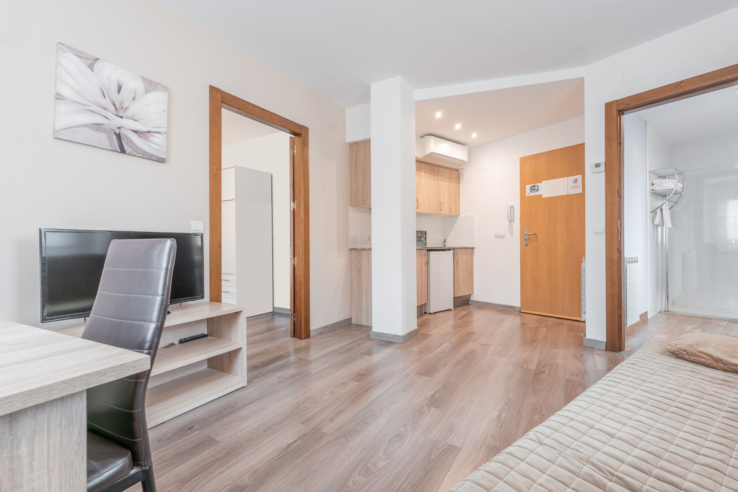 Alojate - foto Apartahotel Teruel