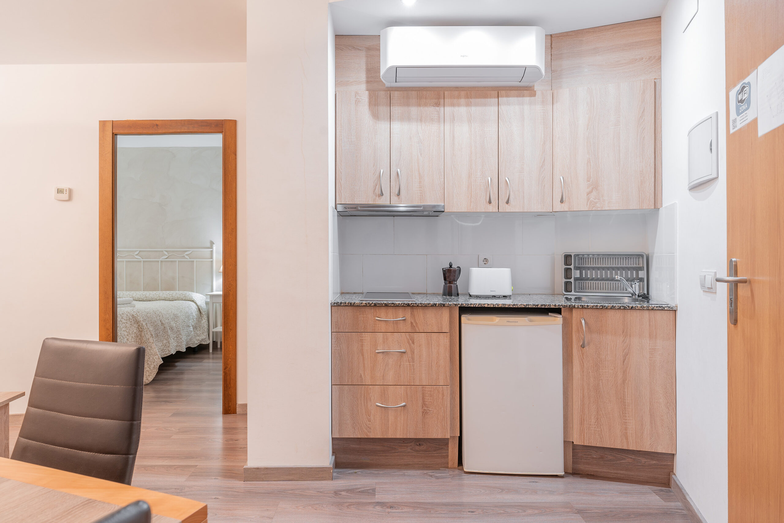 Alojate - foto Apartahotel Teruel